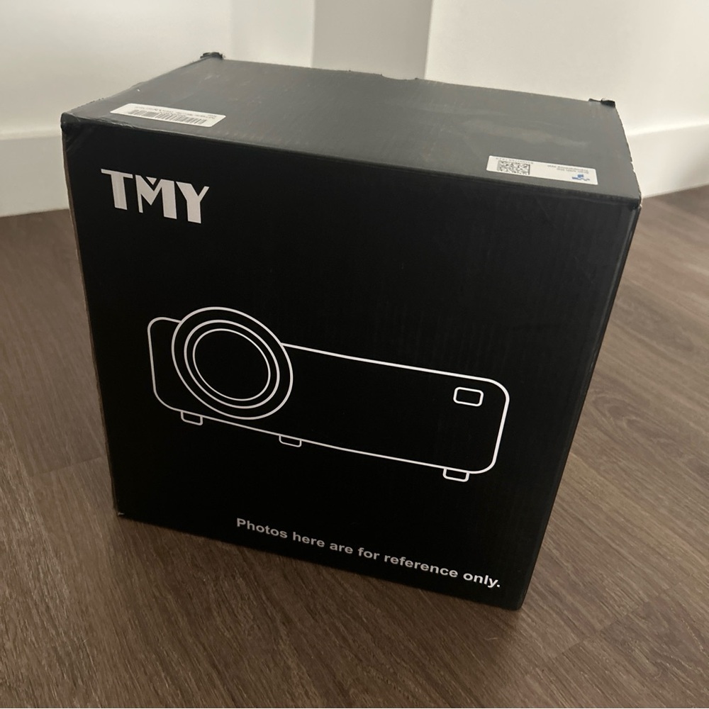 TMY Mini Projector - Picture 2 of 12